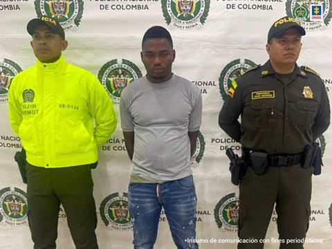 Luis Enrique Muray Rodríguez, alias Burro, acusado de  homicidio agravado; y fabricación, tráfico, porte o tenencia de armas de fuego, accesorios, parte o municiones.