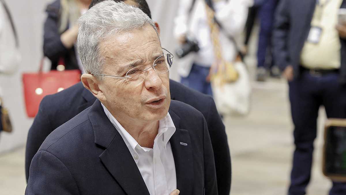 Álvaro Uribe Vélez, expresidente