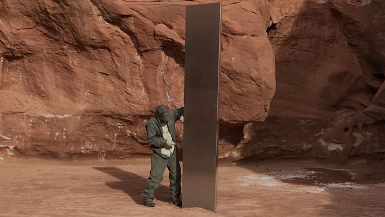 ¿Extraterrestre? el impresionante monolito de metal encontrado en el desierto de Utah