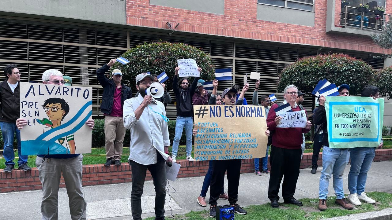 Protesta embajada de Nicaragua en Colombia