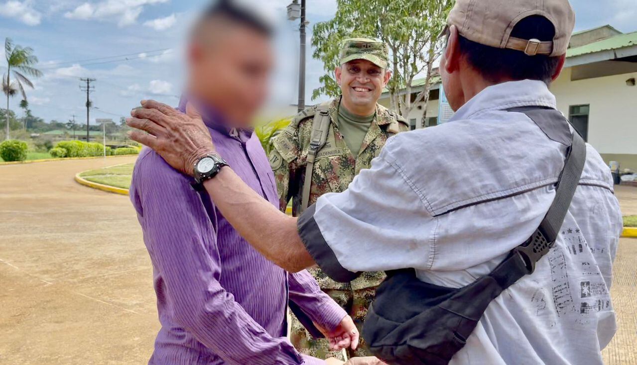 Militares rescatan a joven reclutado de manera ilegal en el sur del país.