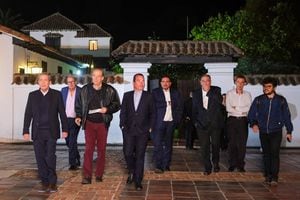 La reunión entre el presidente Gustavo Petro y miembros de su Gobierno con la oposición de Nicolás Maduro se realizó en la hacienda presidencial de Hato Grande, en Sopó.