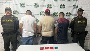 Los presuntos delincuentes fueron capturados en el barrio El Lido (comuna 19) de Cali.