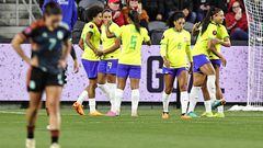 Brasil celebra su triunfo en el clásico de las Américas.