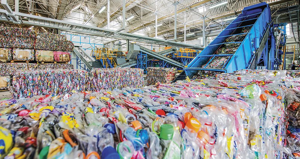 Enka tiene la planta de reciclaje de botellas PET más grande de Suramérica y con una inversión de 40 millones de dólares, busca duplicar esa operación.