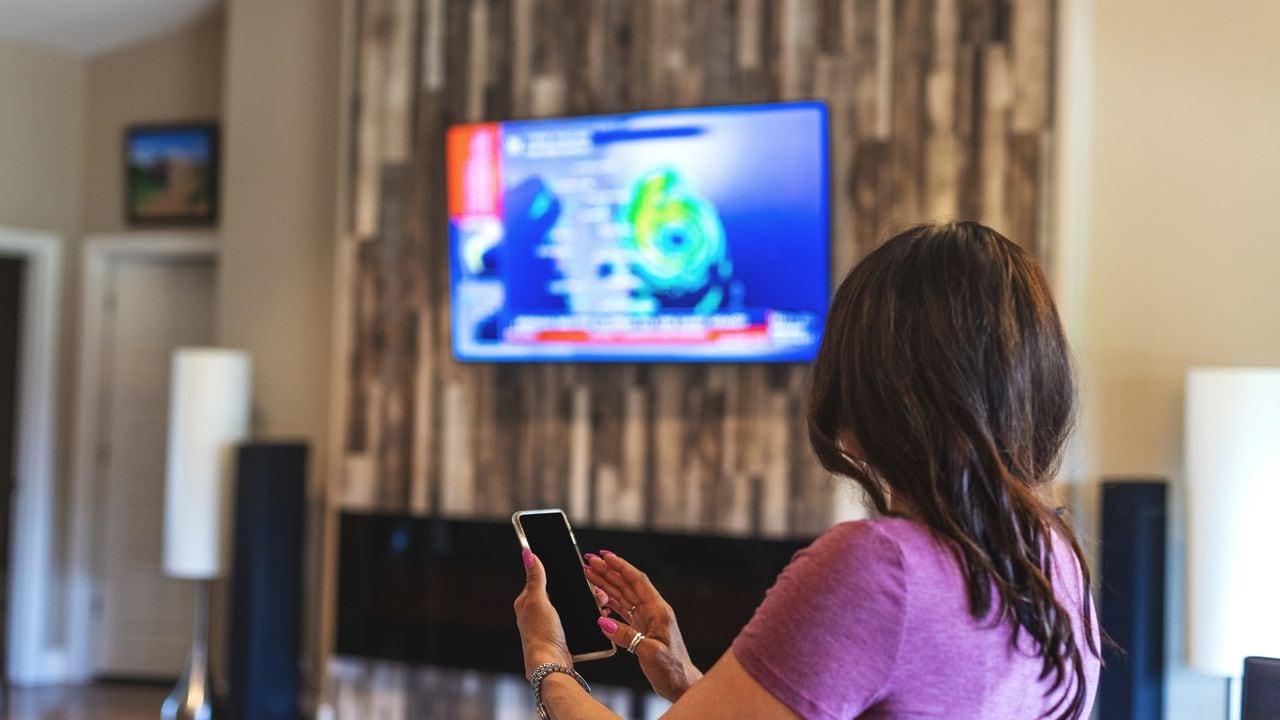 Guía para conectar un celular por bluetooth a un Smart TV