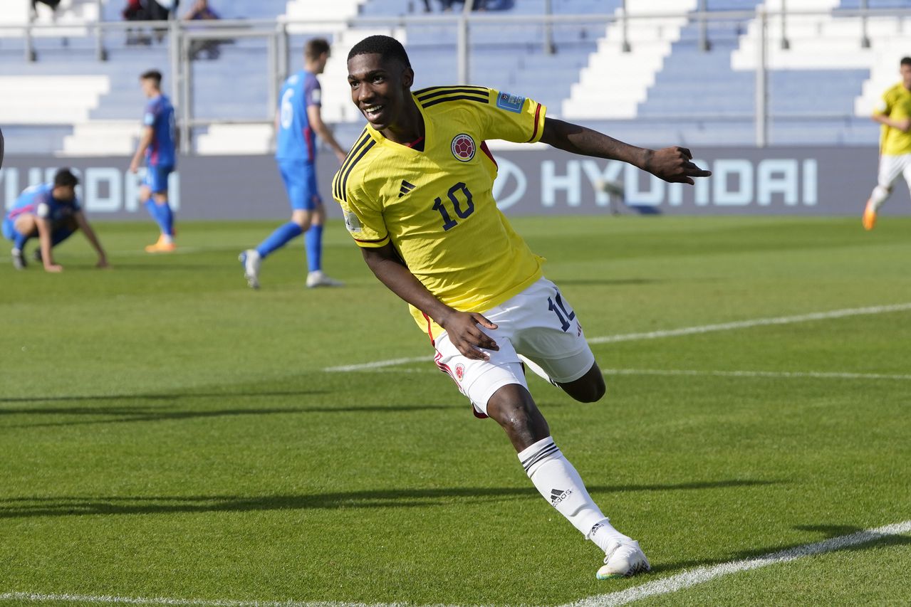 Colombia's Yaser Asprilla celebrates scoring his side's 2nd goal against Slovakia during a FIFA U-20 World Cup round of 16 soccer match at the Bicentenario stadium in San Juan, Argentina, Wednesday, May 31, 2023. (AP Photo/Ricardo Mazalan)