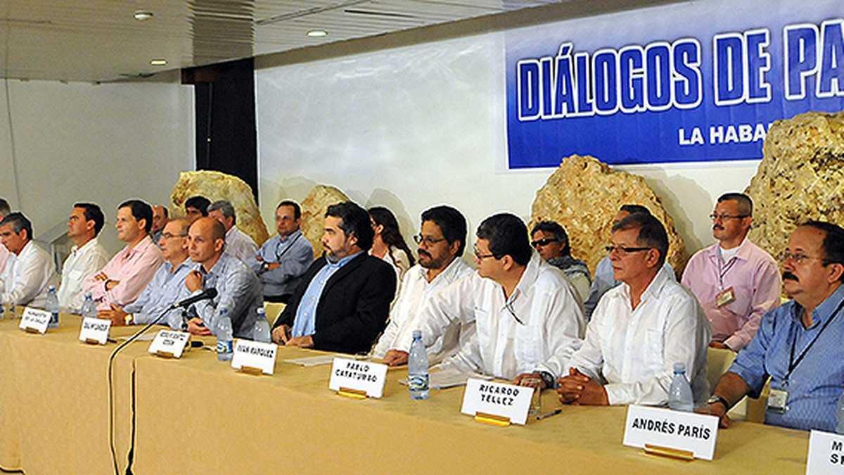 En el marco de los diálogos de paz durante el Gobierno del expresidente Juan Manuel Santos, Áalvaro Leyva Durán participó de la comisión independiente que fue designada para discutir el tema de la Justicia. 