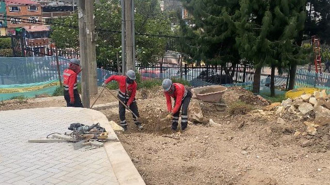 Se trata de 39 obras que presentaban importantes inconvenientes en los 20 Fondos de Desarrollo Local y que representaban para la ciudad más de $83 mil millones