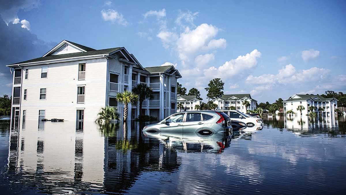 En el sur de Carolina, la inundaciones de hace unos años provocaron que muchos cimientos de edificios se vean debilitados y preocupe un eventual derrumbe. Foto: AFP