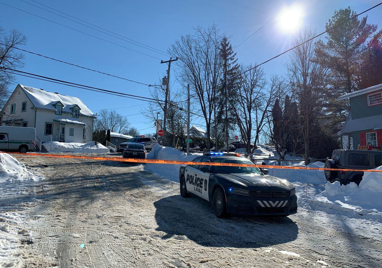 La policía estima que el conductor del autobús que chocó contra una guardería el miércoles cerca de Montreal, Canadá, matando a dos niños e hiriendo a otros seis, actuó intencionalmente.