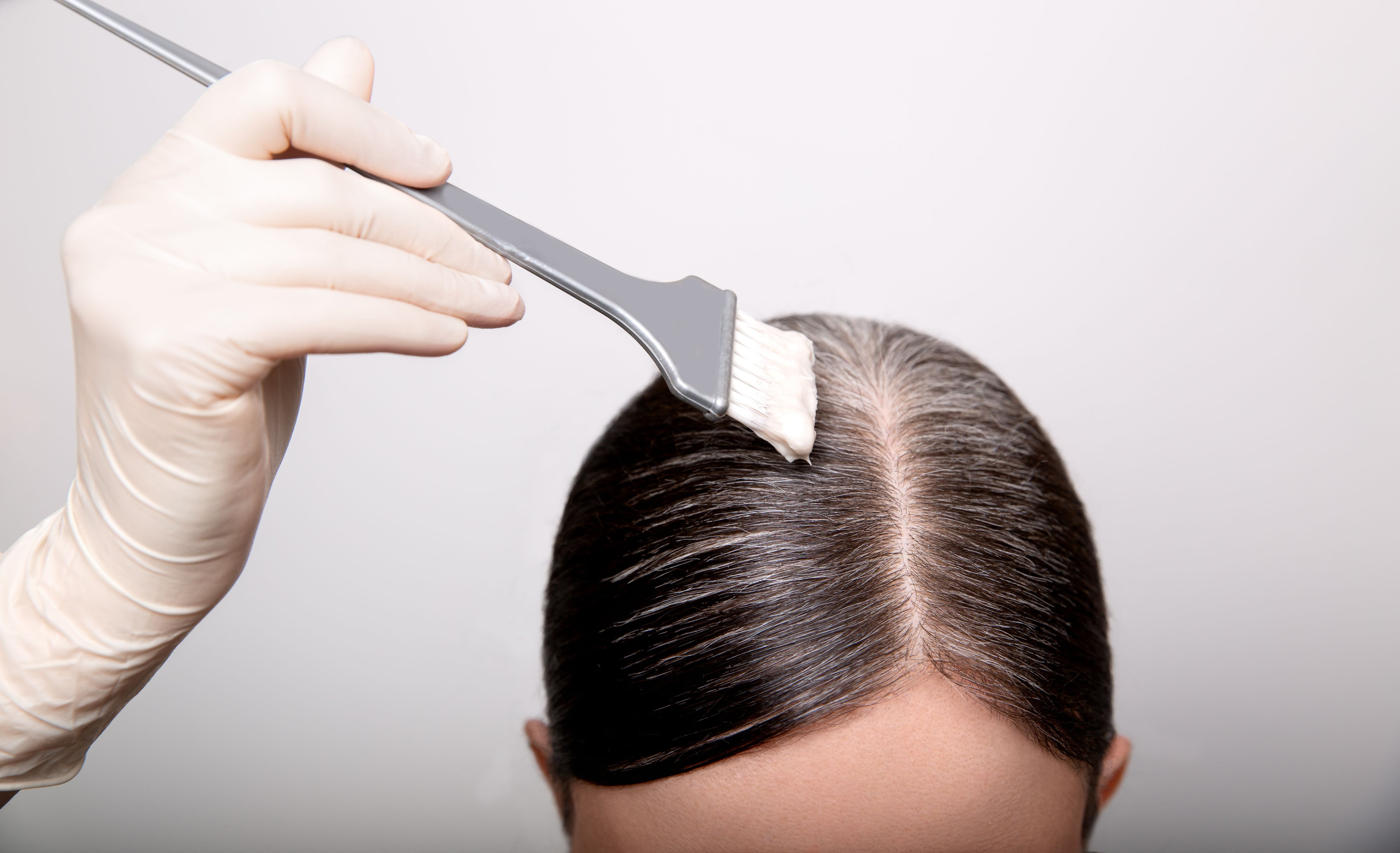 Cómo preparar una mascarilla de y huevo para reparar el cabello?
