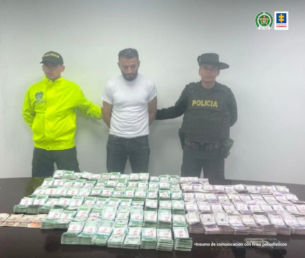 Descubren a hombre que ocultaba más de 913 millones de pesos en efectivo, ¿qué dijo sobre el origen del dinero?