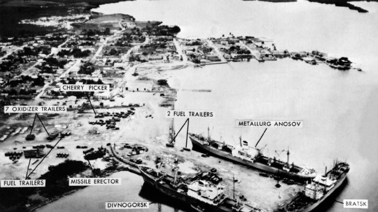 Archivo- Foto tomada el 10 de noviembre de 1962 muestra una vista aérea del puerto naval de Mariel, al oeste de La Habana.