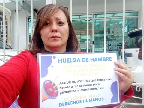 Carola Briceño, periodista venezolana que adelanta huelga de hambre en Colombia para que la dejen trabajar en nuestro país.