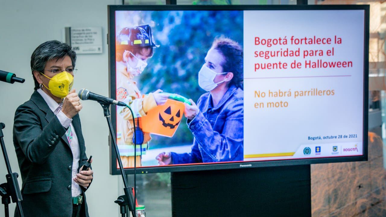 Atención: se restringe el parrillero en moto para el fin de semana de halloween en Bogotá, estos son los horarios