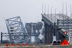 El puente Francis Scott Key colapsado se ve al fondo de la rampa de acceso al puente el 27 de marzo de 2024 en Baltimore, Maryland (Estados Unidos).  Foto de Anna Moneymaker / GETTY IMAGES NORTEAMÉRICA / Getty Images vía AFP.