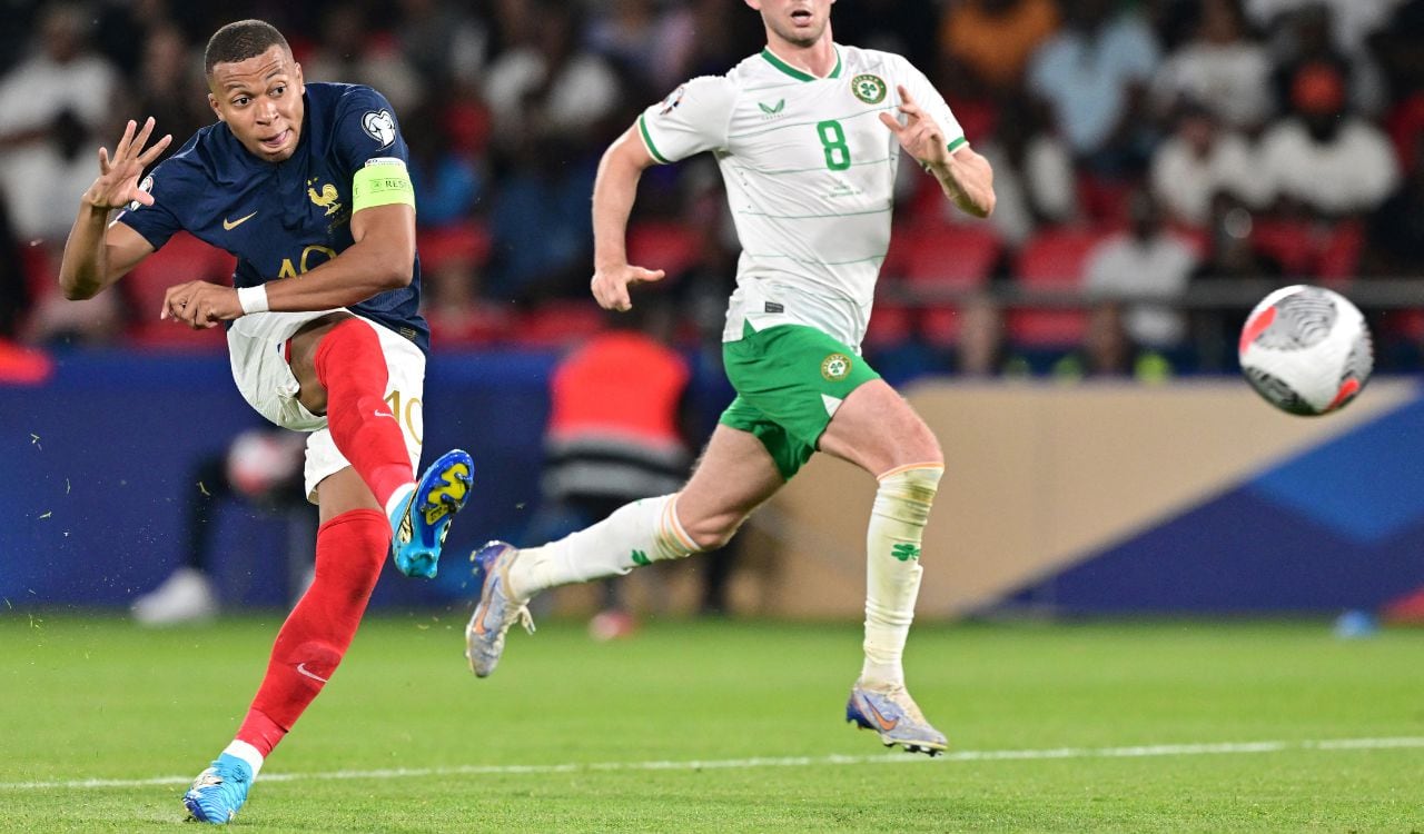 Kylian Mbappé no marcó ante Irlanda en la fecha 5 de la Eliminatoria a la Eurocopa