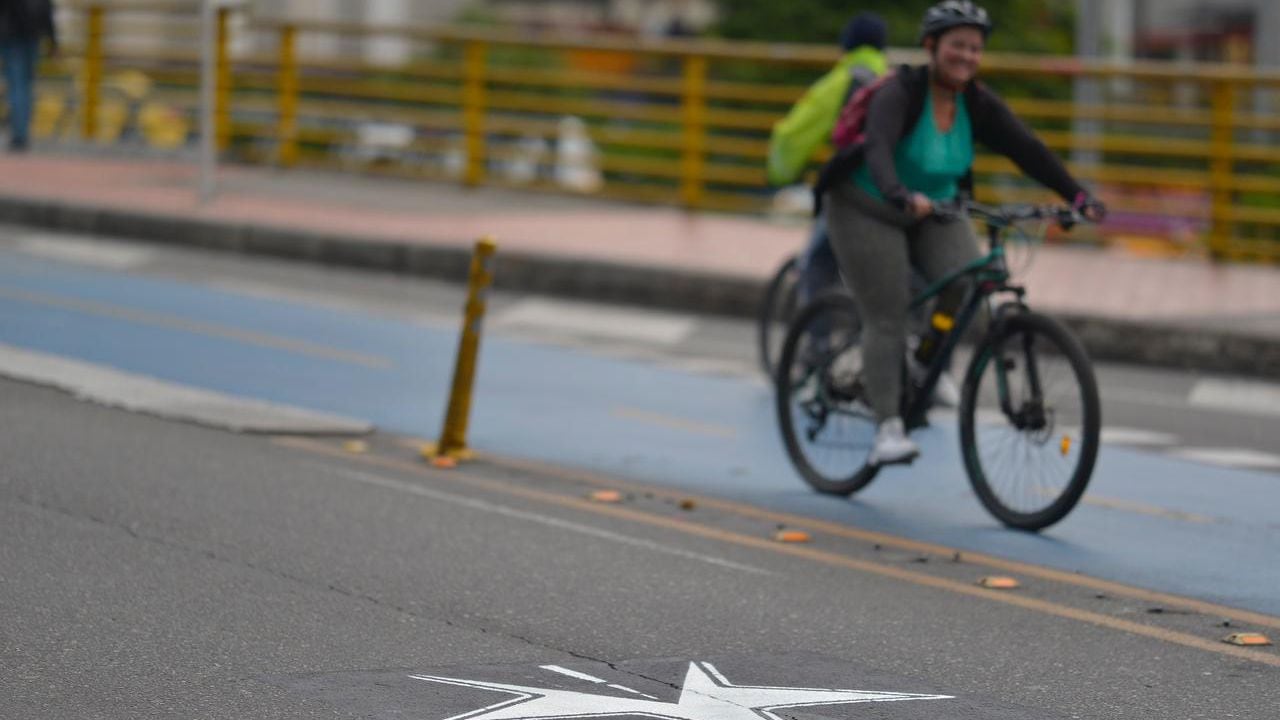 Los ciudadanos empezarán a ver en algunas vías de la ciudad una estrella, que conmemorará esa pérdida humana y animal a causa de un siniestro vial.