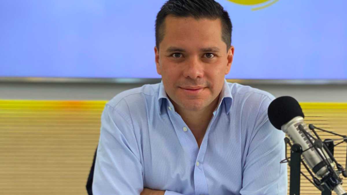 Luis Carlos Vélez confirmó que va para Univisión y sigue en La FM