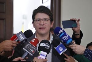 Congreso de la República 
sesión de la Comisión Accidental de Seguimiento al Metro de Bogotá para recibir y escuchar el informe del contrato para evaluar el diseño subterráneo de la Primera Línea del Metro.