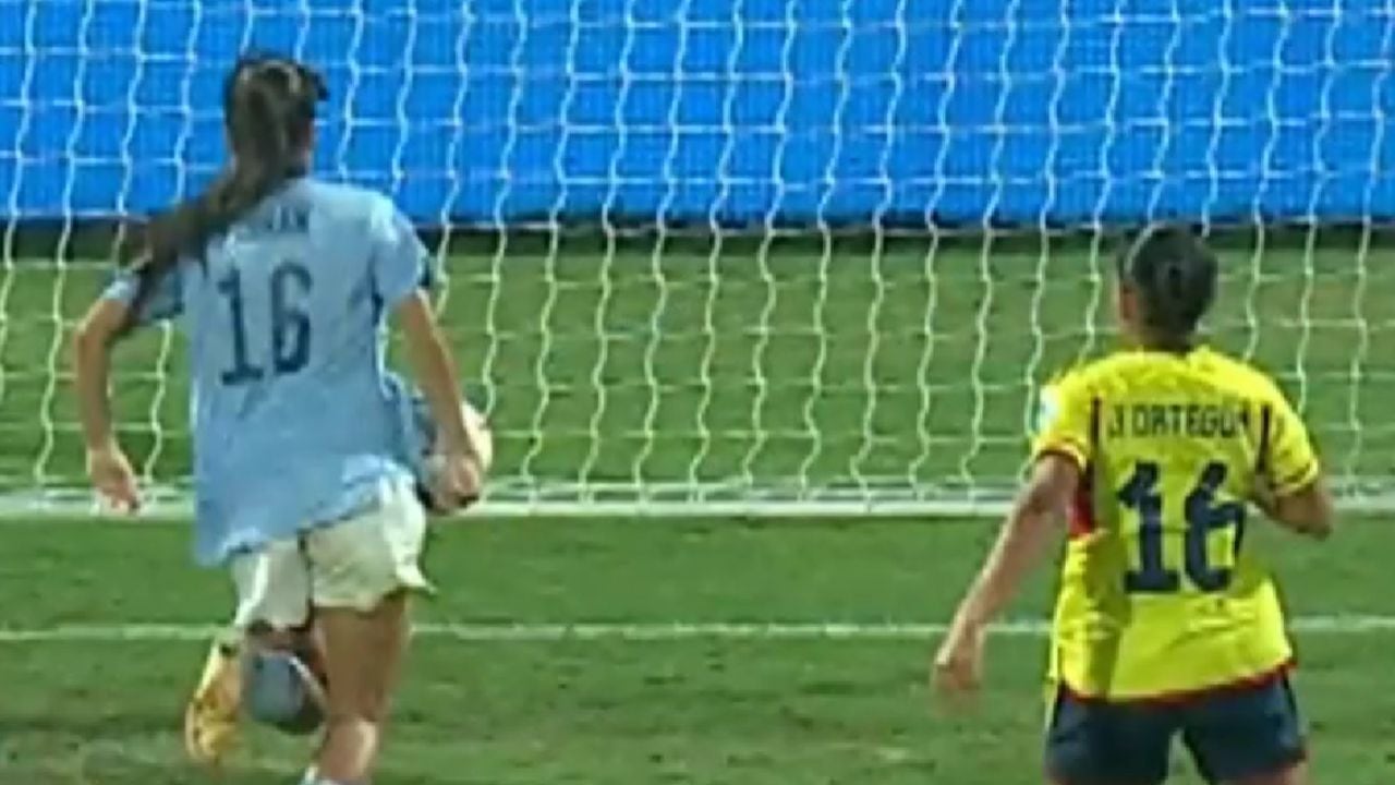 El VAR anuló el gol de España.