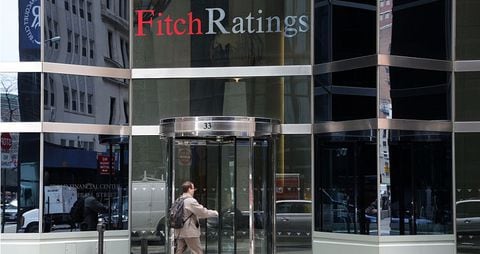 De acuerdo con Fitch Ratings, el impacto en el crecimiento y el deterioro fiscal derivado de la pandemia continuaron impulsando acciones de calificación negativas en toda la región.