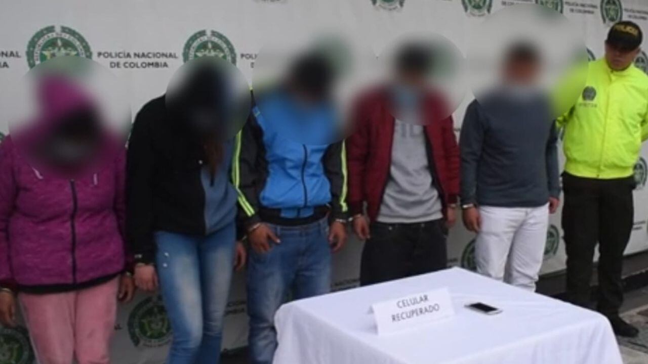 Las autoridades capturaron a cinco personas integrantes de una misma familia que hurtaba a las personas en Suba, en Bogotá. Hacían parte de la banda  ‘Los Apogeo’.