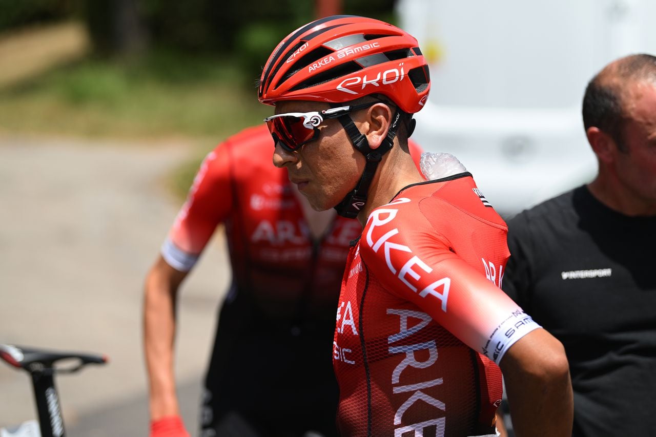 ROQUEFORT-SUR-SOULZON, FRANCE - JUNE 17: Nairo Alexander Quintana Rojas of Colombia and Team Team Arkéa - Samsic cooling down prior to the 46th La Route d'Occitanie - La Depeche du Midi 2022 - Stage 2 a 34,3km stage from Belmont-sur-Rance to Roquefort-sur-Soulzon 461m / #RDO2022 / Stage shortened due to the high temperatures / on June 17, 2022 in Roquefort-sur-Soulzon, France. (Photo by Dario Belingheri/Getty Images)