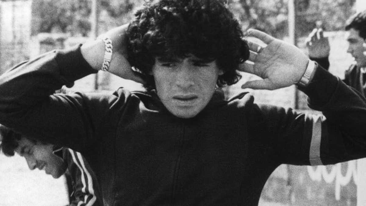 Diego Armando Maradona en 1977, época en la que formaba parte de Argentinos Juniors.