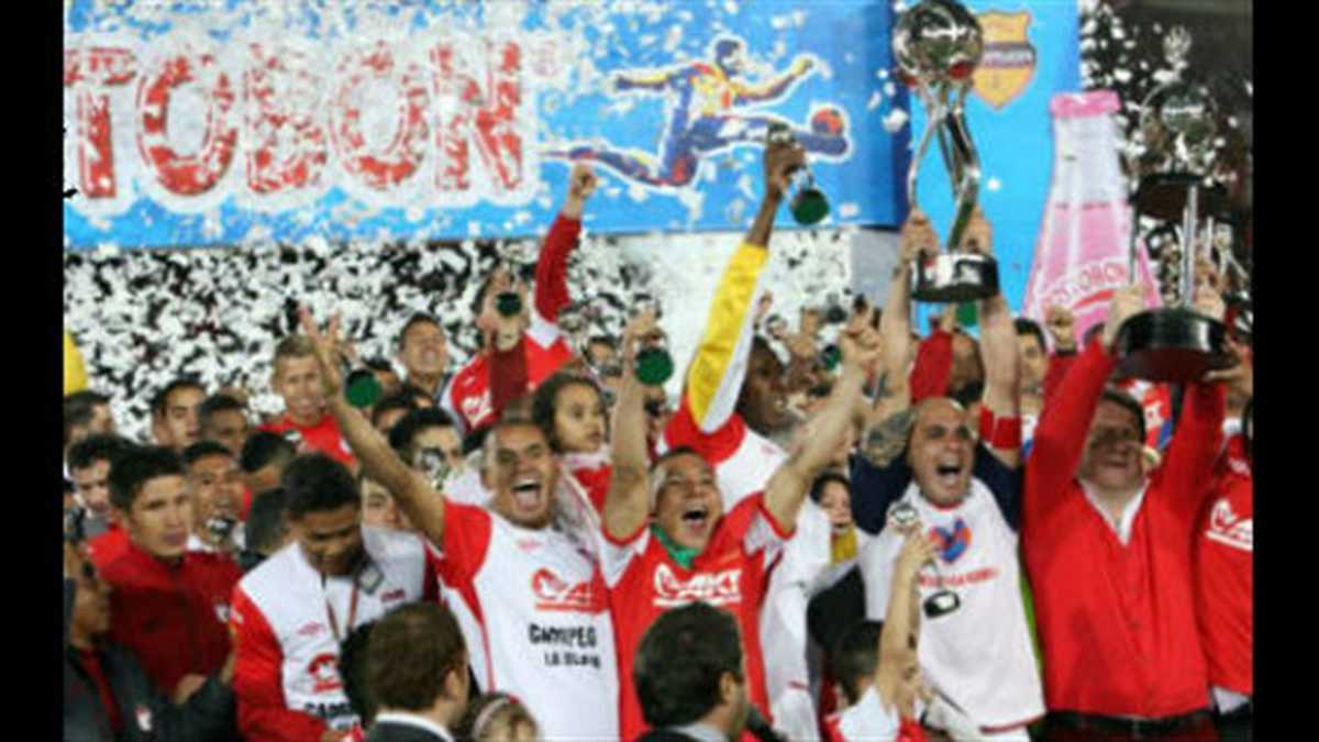 Santa Fe campeón de la Liga Postobon en el primer semestre del 2012