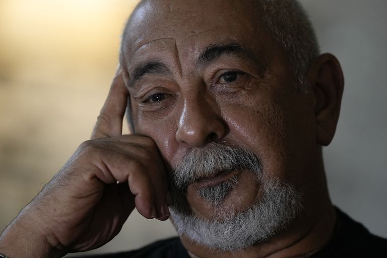 Havana, the Cuban writer Leonardo Padura talks about the material that feeds his stories, his latest novel and the difficult relationship he has with his readers on the island due to the official attempt to make him invisible. (Photo by ADALBERTO ROQUE / AFP)