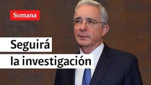 Atención: Jueza no precluyó y ordenó seguir la investigación contra Álvaro Uribe
