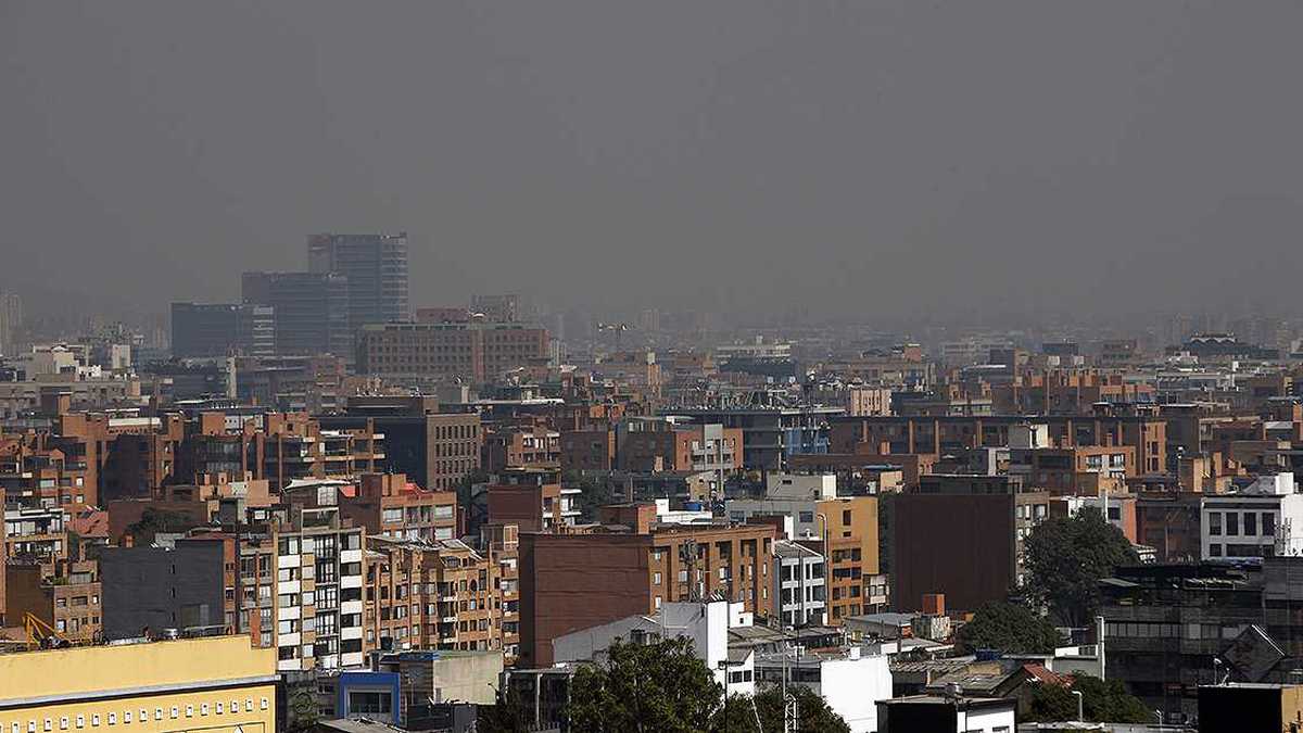 Las zonas más contaminadas de Bogotá se localizan al suroccidente de la ciudad, donde se concentran actividades industriales.  Foto: archivo/Semana.com