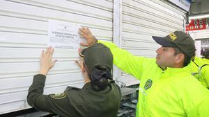 La Seccional de Investigación Judicial llevó a cabo el cierre de 13 establecimientos dedicados a la comercialización y servicio técnico de equipos móviles, por no contar con los respectivos permisos para ejercer dicha actividad económica.