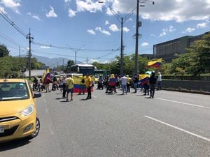 Por movilización en contra del alza de los combustibles se tienen diferentes cierres viales en Medellín