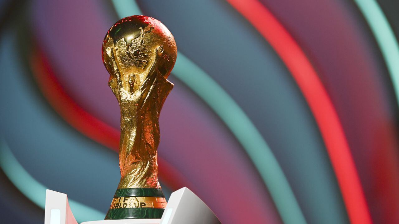 DOHA, QATAR - APRIL 01: The World Cup trophy is seen during rehearsal ahead of the FIFA World Cup Qatar 2022 Final Draw at Doha Exhibition Center on April 01, 2022 in Doha, Qatar. (Photo by Getty Images/Michael Regan - FIFA/FIFA)