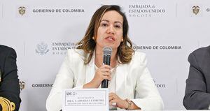  La ministra de Salud, Carolina Corcho, ha dicho que están trabajando para solucionar la crisis.