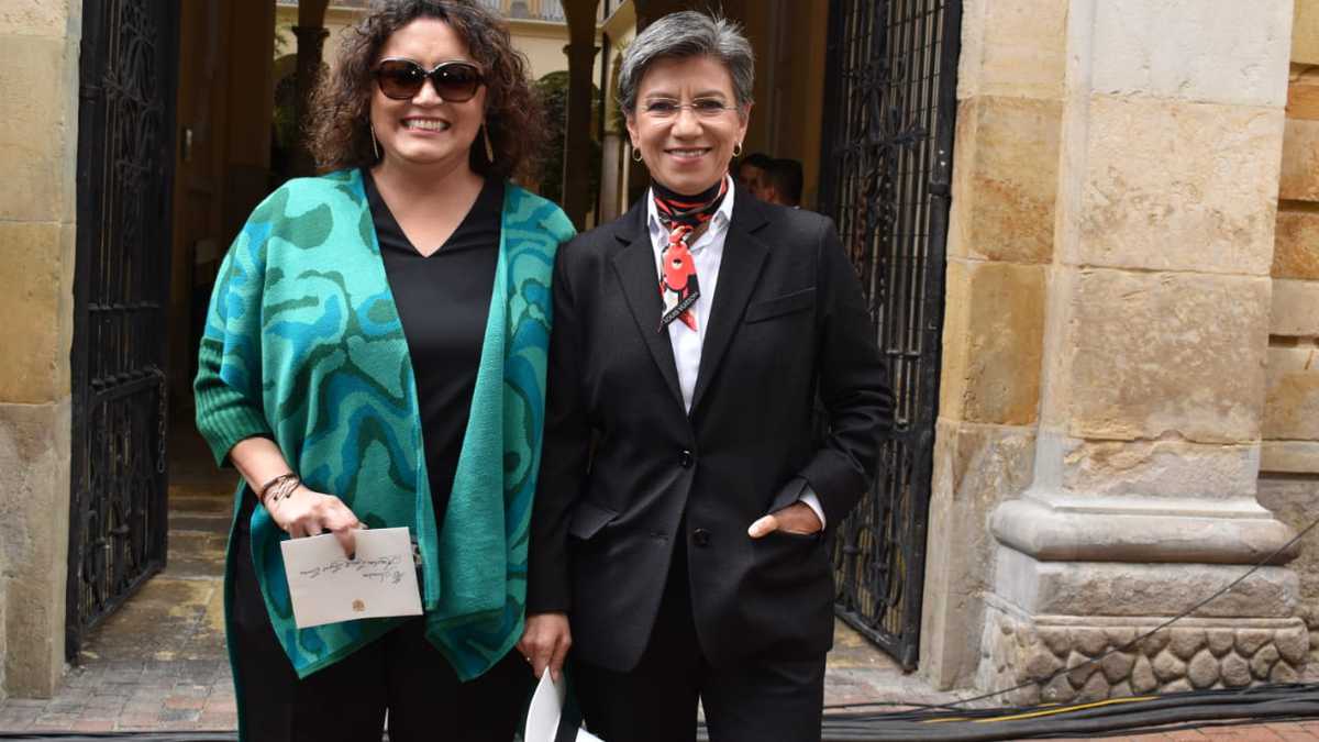 Claudia López y Angelica Lozano en la Posesión del Presidente Gustavo Petro