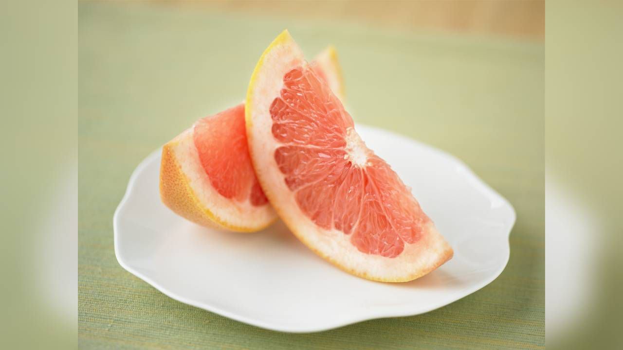 Expertos indican que la vitamina C es un potente ingrediente antiedad. Foto: Gettyimages.
