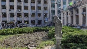 La administración de la ciudad de Donetsk golpeada por los bombardeos.