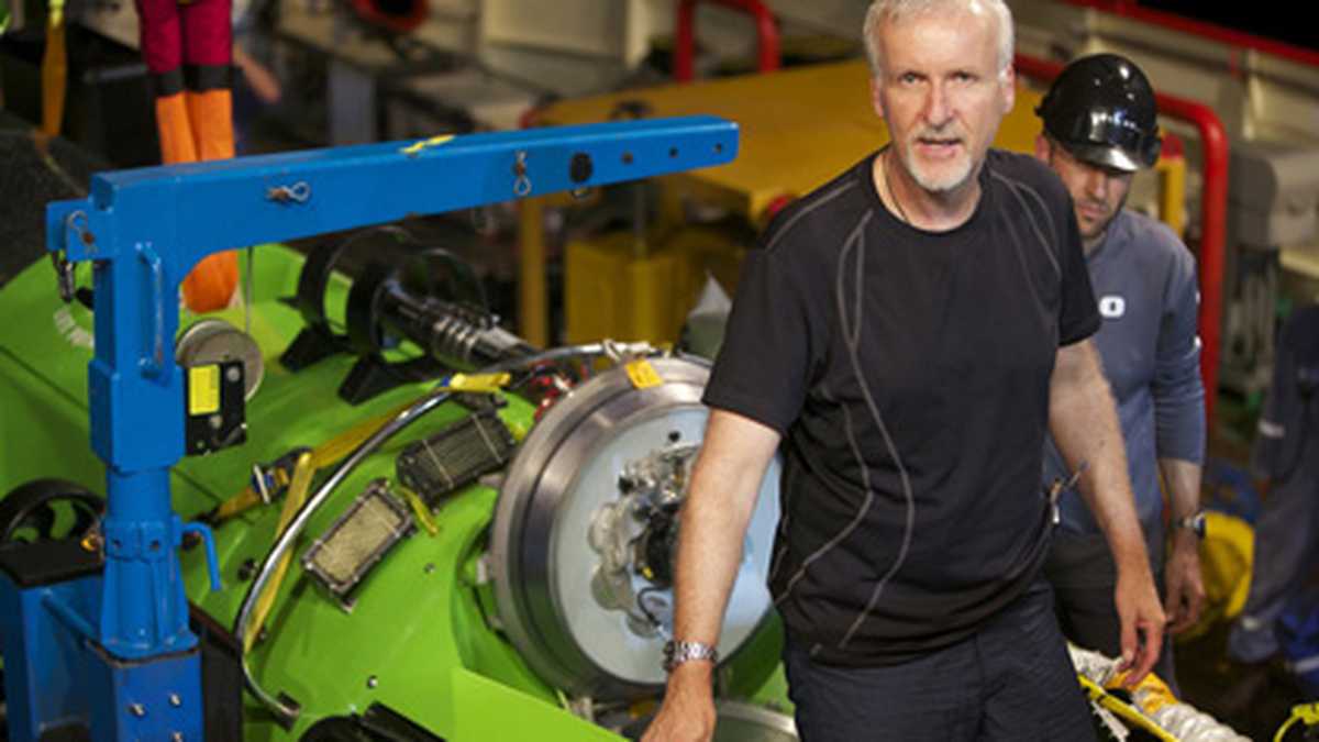 James Cameron ayudó a diseñar el sumergible, que cuenta con tecnología de punta para resistir la presión del fondo del oceáno. El aparato es tan innovador que ahora llaman al director el ‘Steve Jobs submarino’.