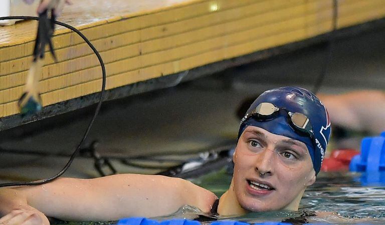 Ella es Lia Thomas, mujer trans que compite en natación en categoría femenina