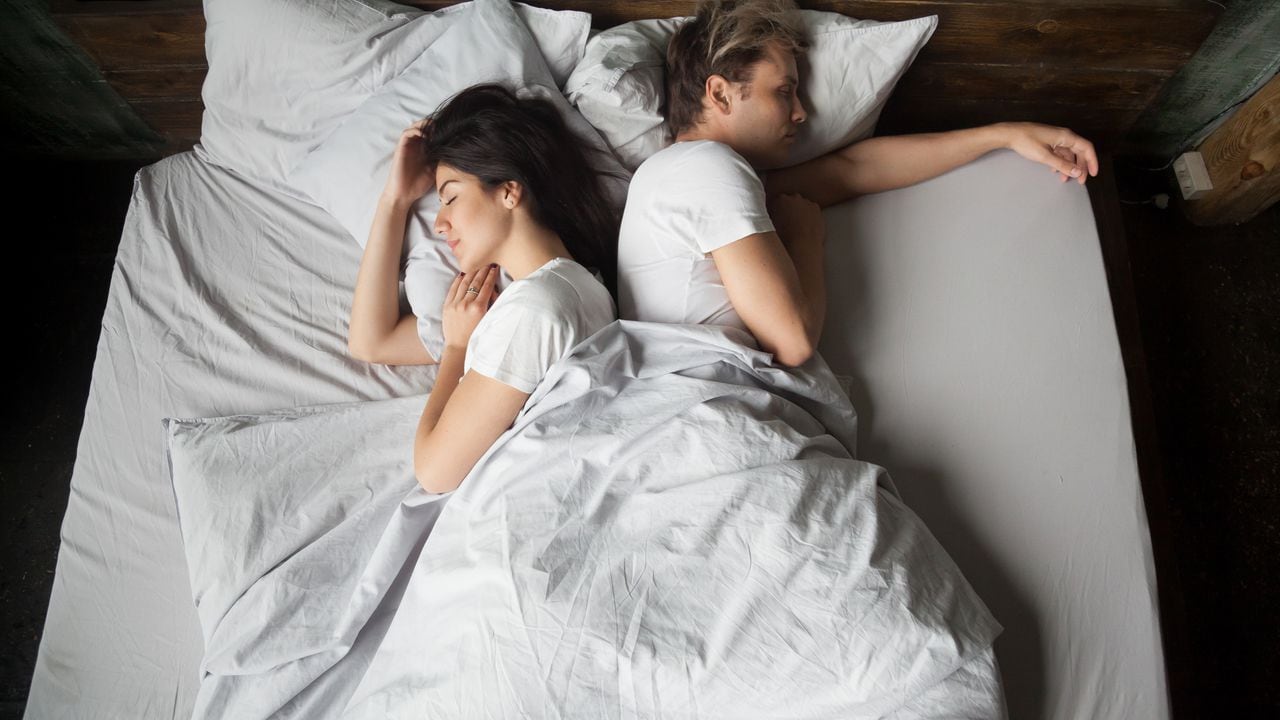 Dormir en pareja reduce los niveles de estrés.