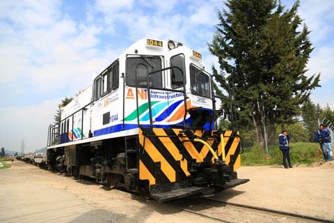 El objetivo es lograr la conexión férrea entre la Región Metropolitana Bogotá – Cundinamarca y el Corredor Férreo Central (La Dorada – Chiriguaná)