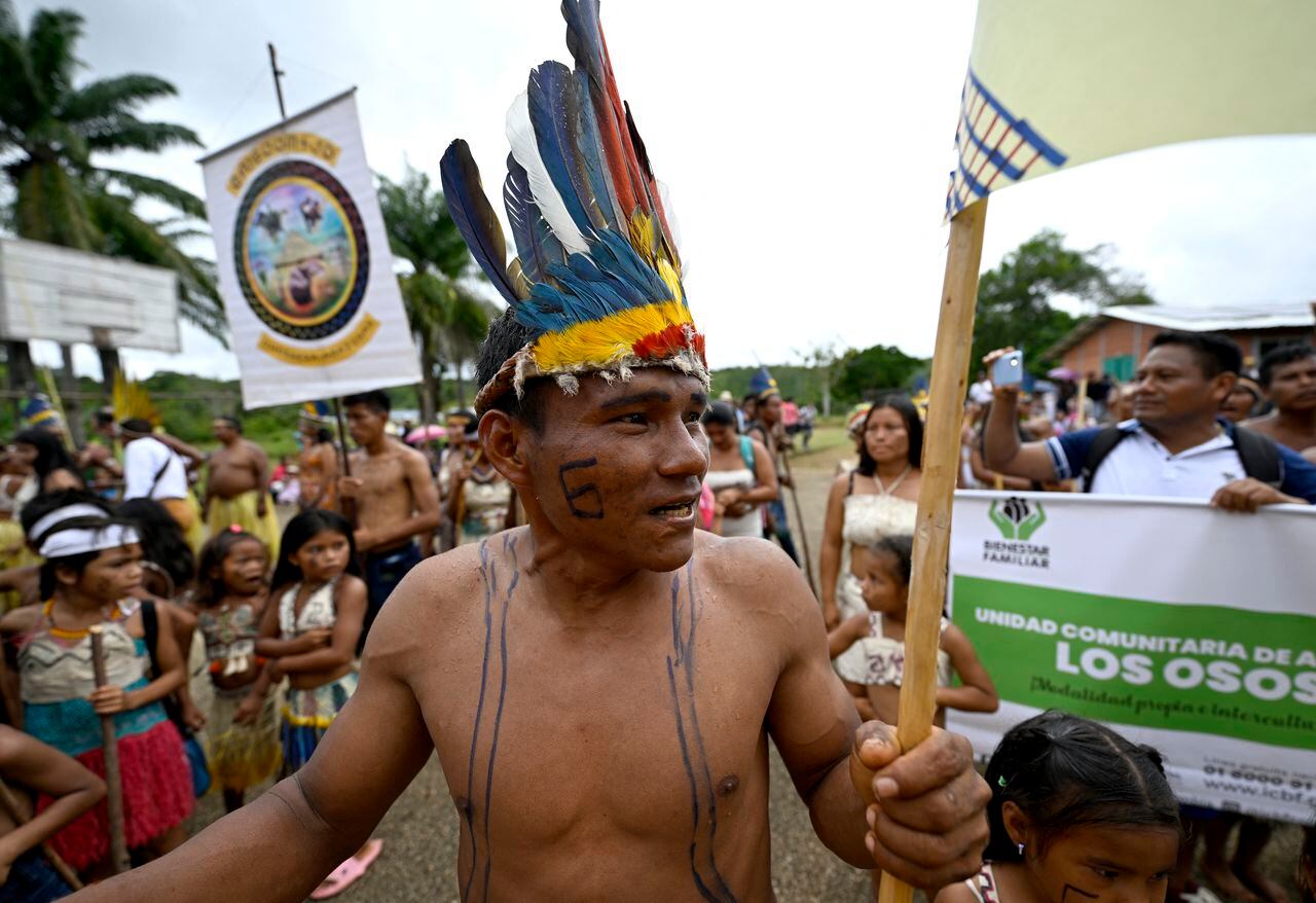 El gobierno colombiano pide perdón a las comunidades amazónicas donde unos 60.000 indígenas fueron asesinados, esclavizados por la industria del caucho. comúnmente conocidos como "caucheros", que impusieron un régimen de terror entre los siglos XIX y XX.