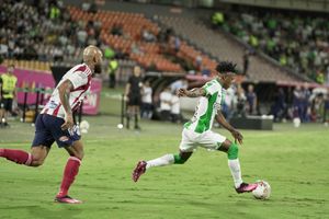 Imagen del encuentro disputado este lunes en el estadio Atanasio Girardot.