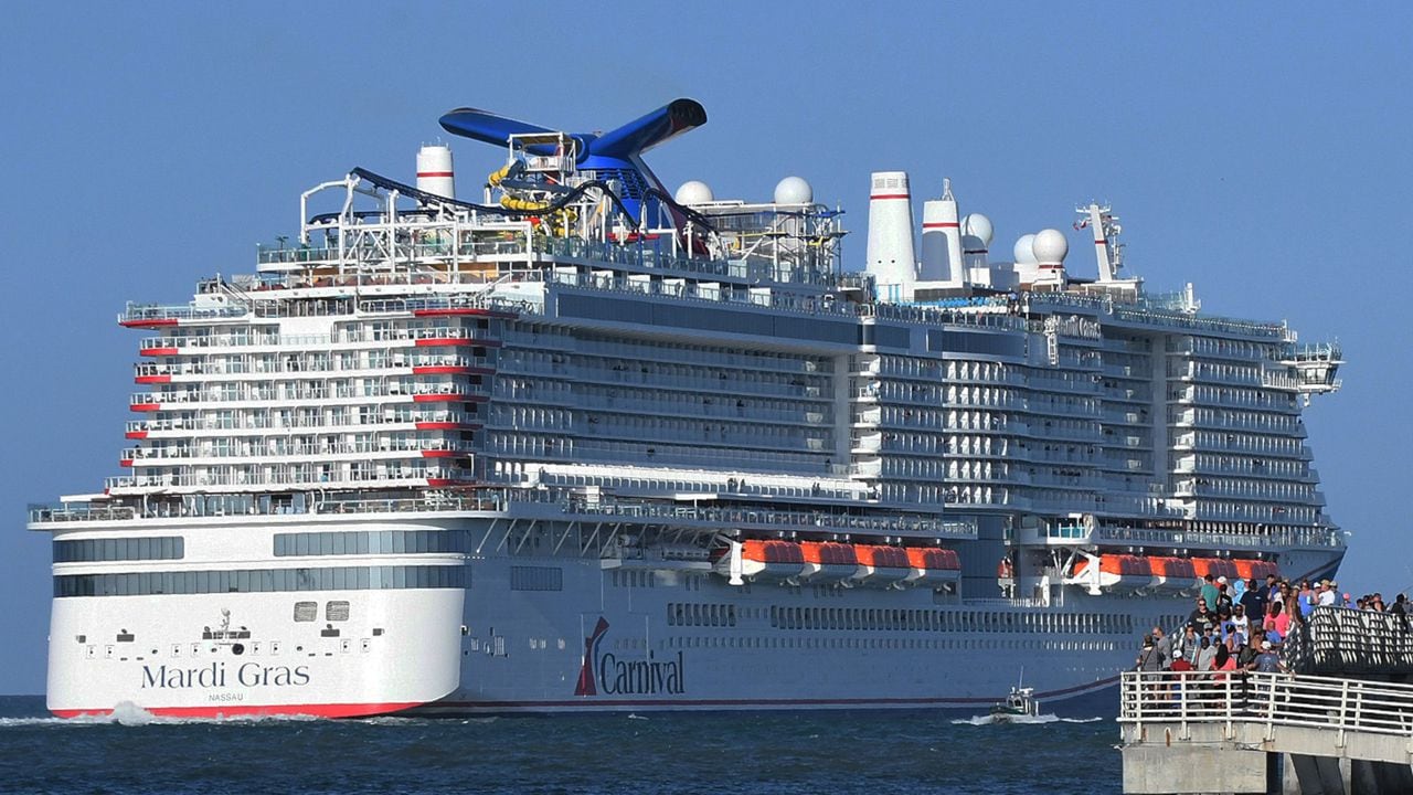 La línea de cruceros Carnival Cruise vivió un momento de tensión tras un mal entendido entre dos pasajeros.