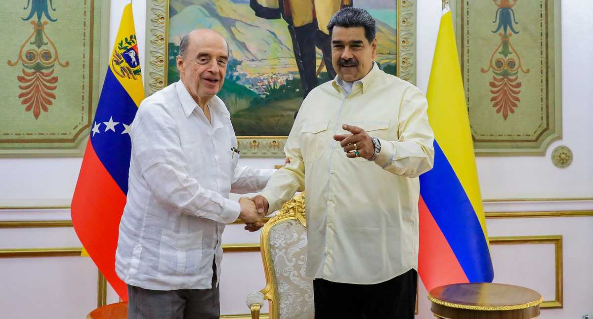 Will Nicolas Maduro be in Colombia at the end of this month?  It was the statement of Foreign Minister Alvaro Leyva that sparked controversy