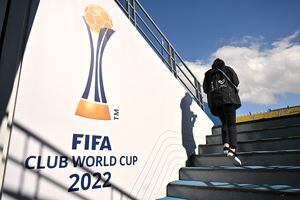 Una vista detallada del logotipo de la Copa Mundial de Clubes de la FIFA antes de la Copa Mundial de Clubes de la FIFA Marruecos 2022. (Photo by Tullio Puglia - FIFA/FIFA via Getty Images)